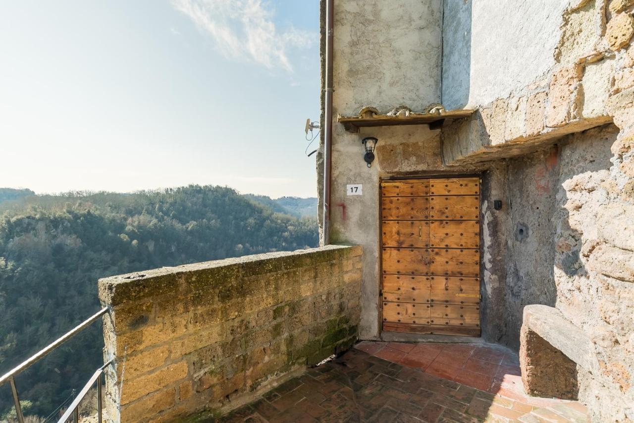 Opera Suites - Le Notti Bianche Calcata Dış mekan fotoğraf